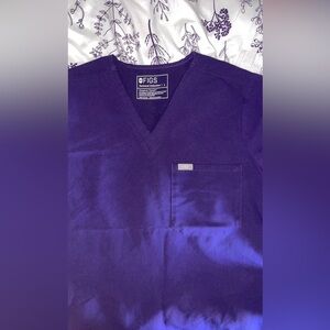 Figs Technical Collection Top/Bottom set in Purple Jam